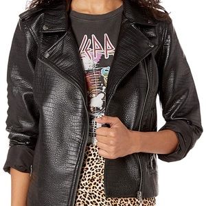 NWT BB Dakota embossed leather jacket
